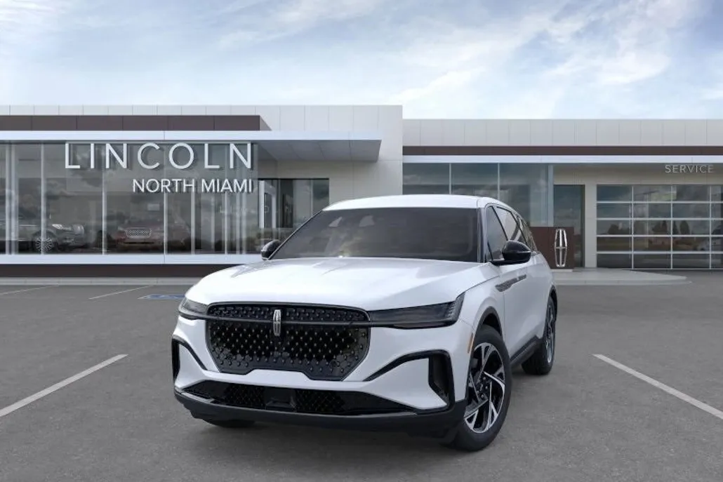 2025 Lincoln Nautilus Premiere photo 1