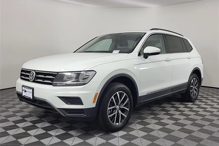 2020 Volkswagen Tiguan SE photo 1