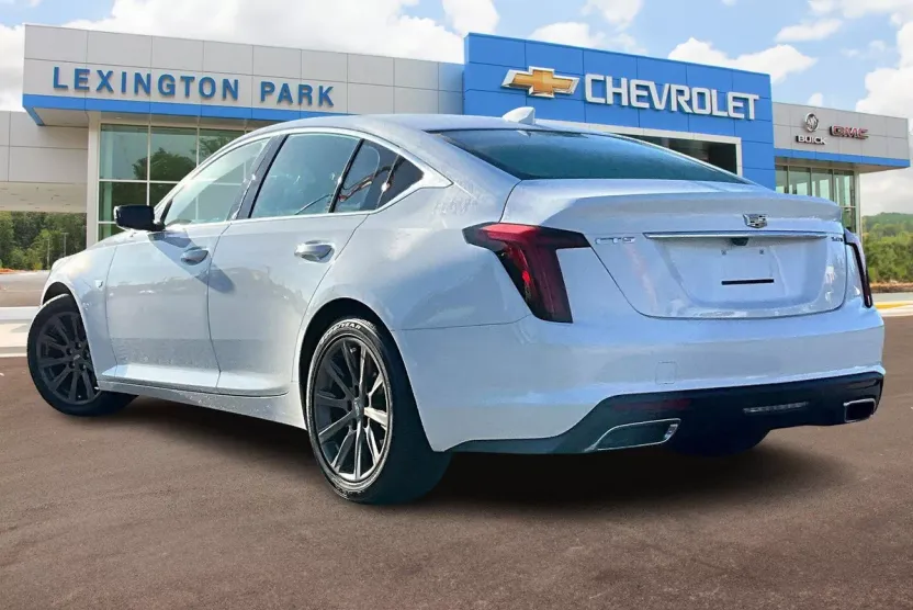2021 Cadillac CT5 Luxury photo 1