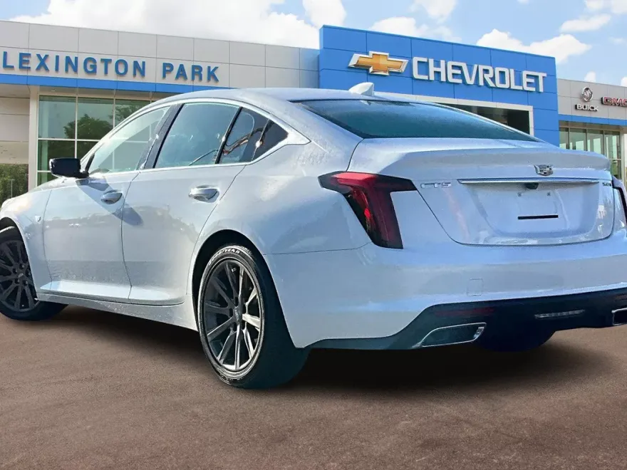 2021 Cadillac CT5 Luxury photo 1