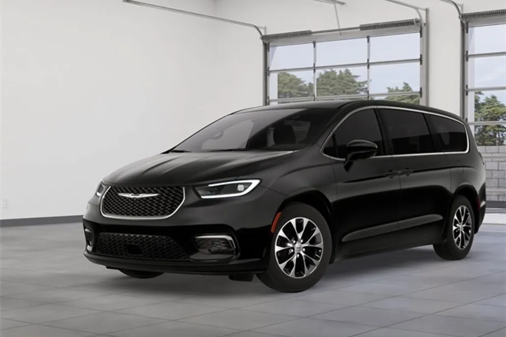 2026 Chrysler Pacifica photo 1