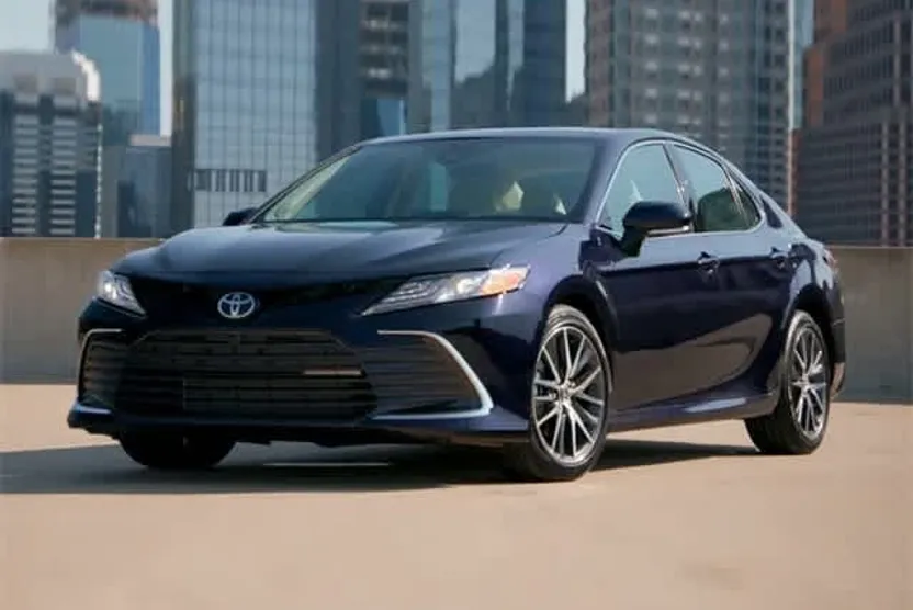 2021 Toyota Camry SE photo 1
