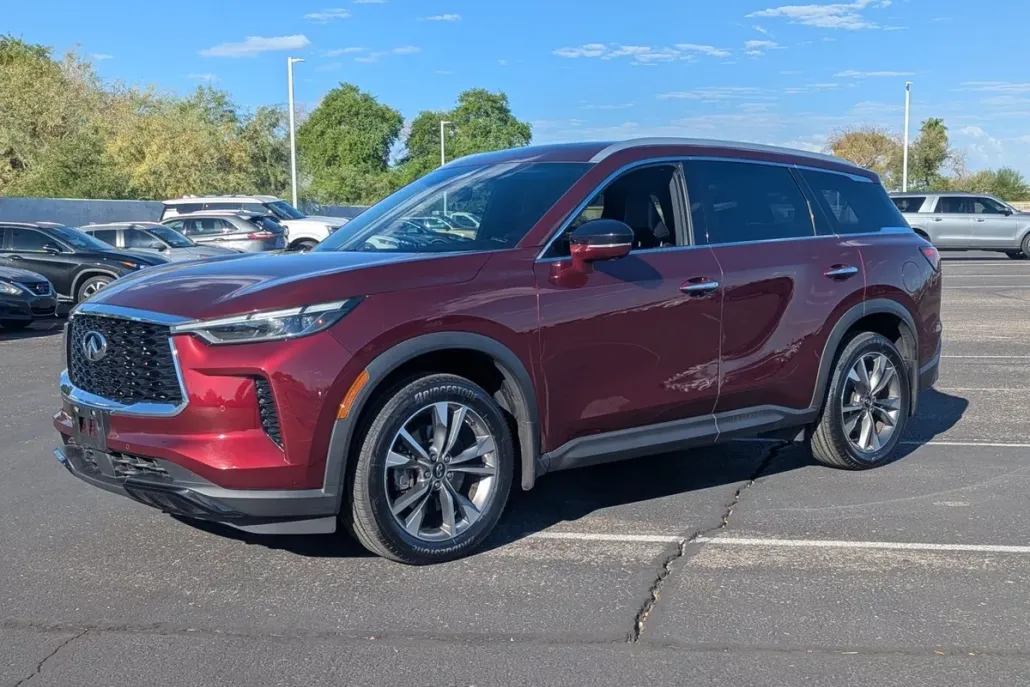2023 Infiniti QX60 Luxe photo 1