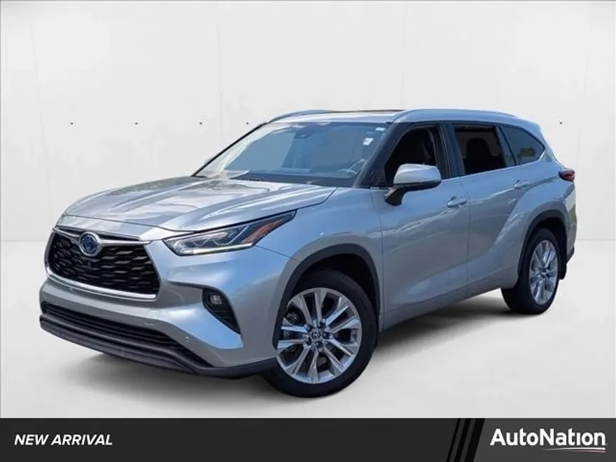 2022 Toyota Highlander Hybrid Limited photo 1
