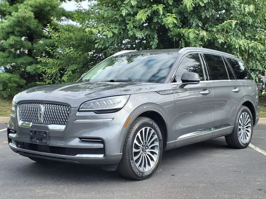 2022 Lincoln Aviator Standard photo 1
