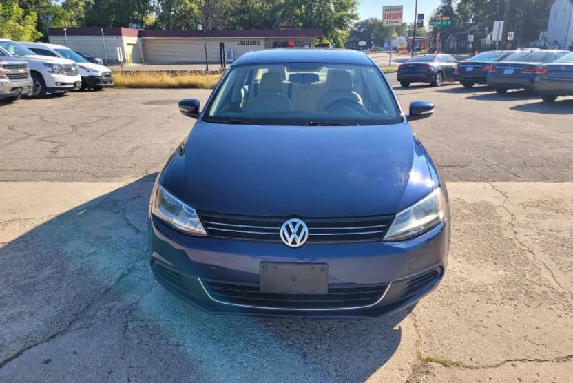 2013 Volkswagen Jetta SE photo 1