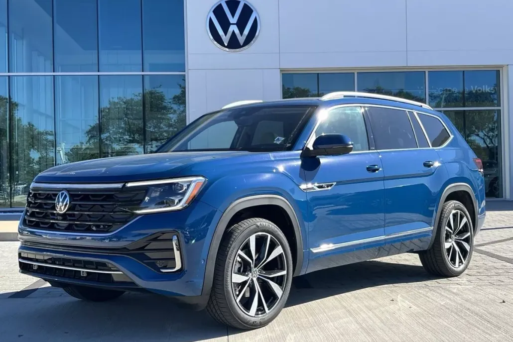 2025 Volkswagen Atlas SEL Premium R-Line photo 1
