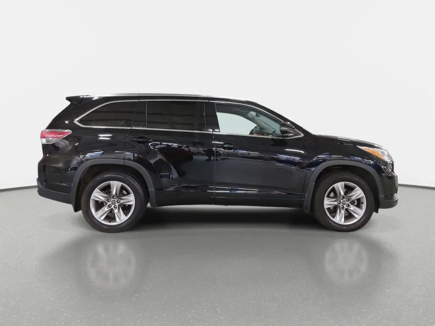 2016 Toyota Highlander Limited photo 1