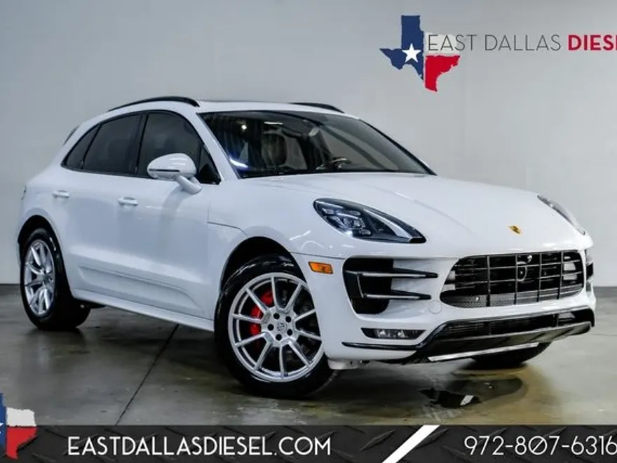 2017 Porsche Macan Turbo Performance Package photo 1