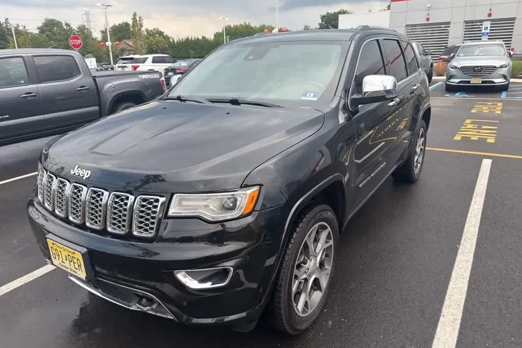 2019 Jeep Grand Cherokee Overland photo 1