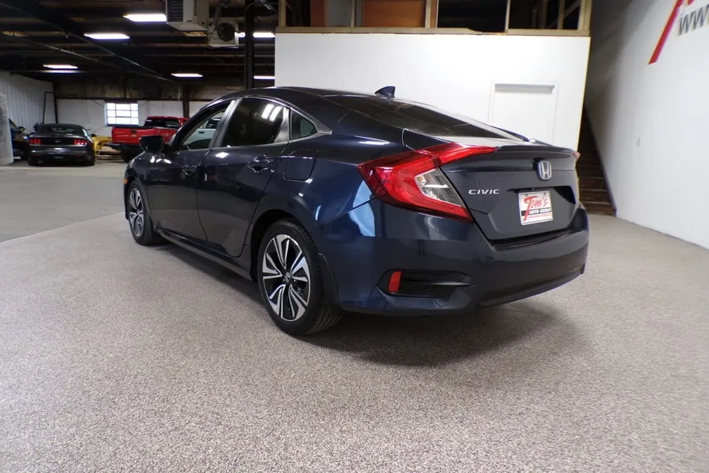 2016 Honda Civic EX-L photo 1