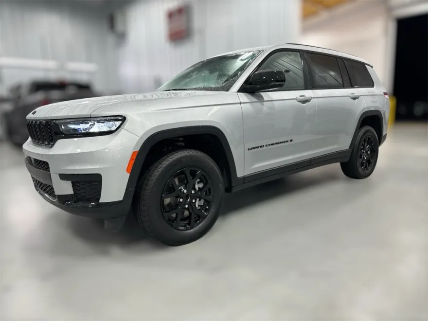 2025 Jeep Grand Cherokee Altitude X photo 1