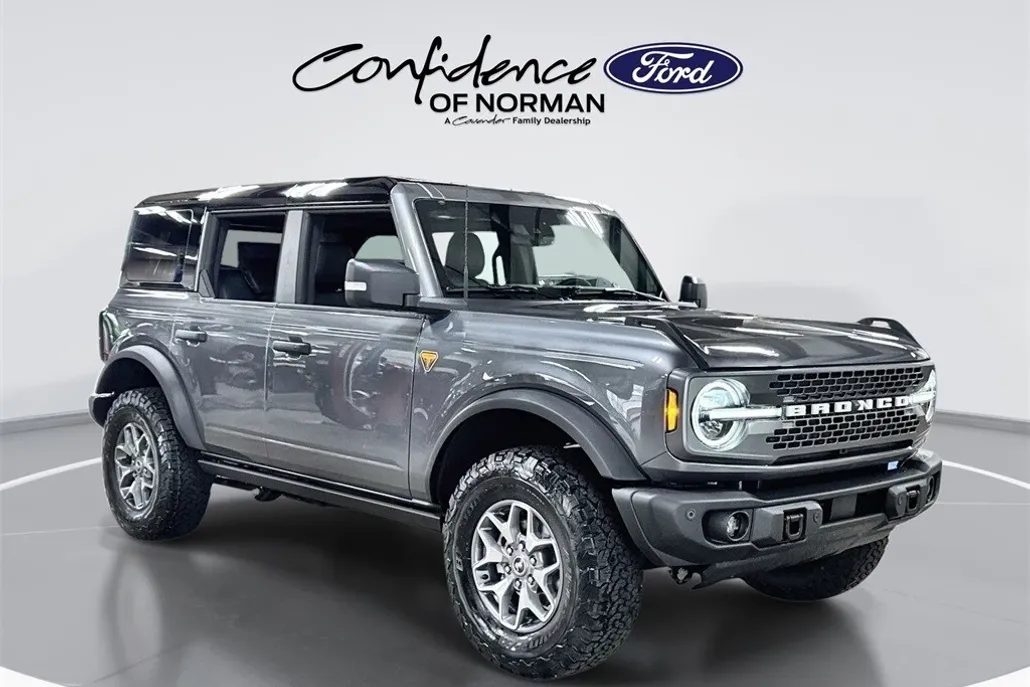 2025 Ford Bronco Badlands photo 1