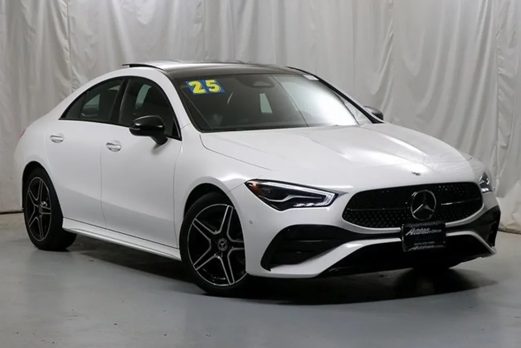 2025 Mercedes Benz CLA 250 4MATIC photo 1