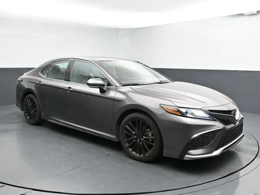 2023 Toyota Camry XSE photo 1