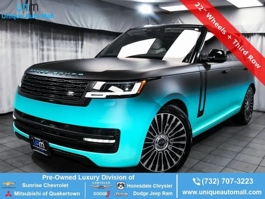 2023 Land Rover Range Rover SE photo 1