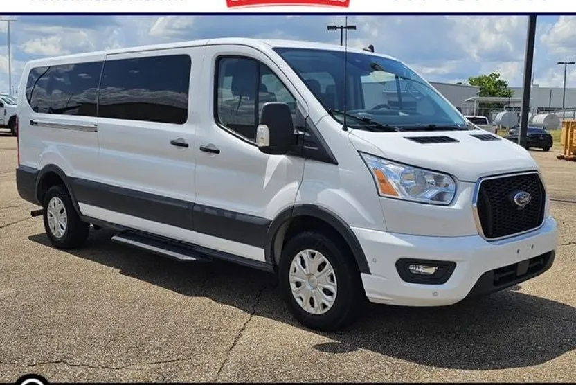 2021 Ford Transit XLT photo 1