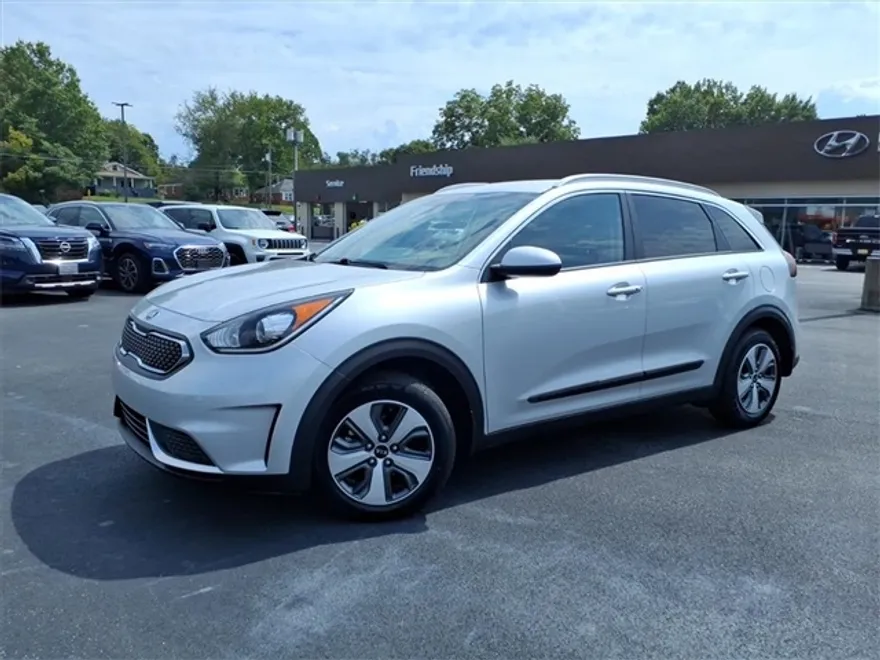 2019 Kia Niro LX photo 1
