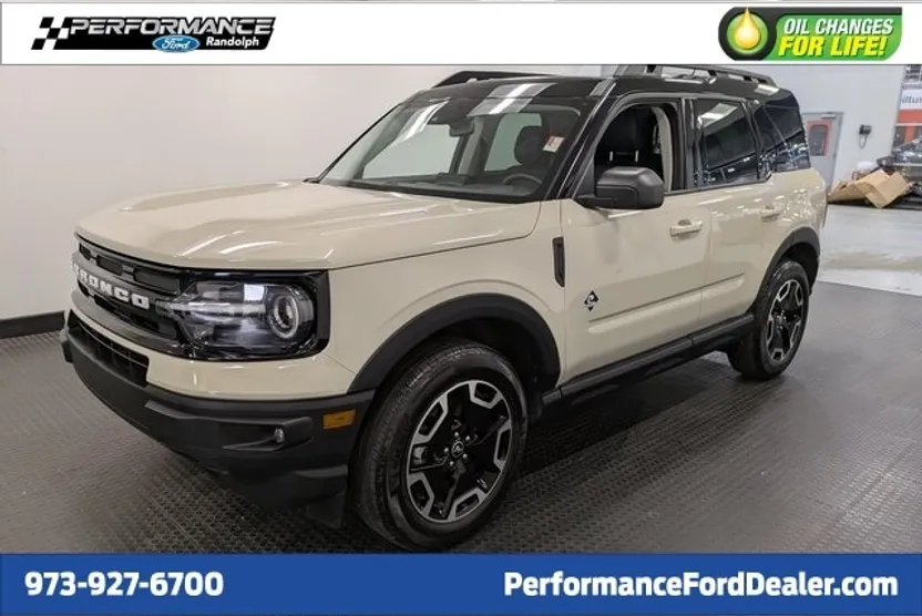 2024 Ford Bronco Sport Outer Banks photo 1