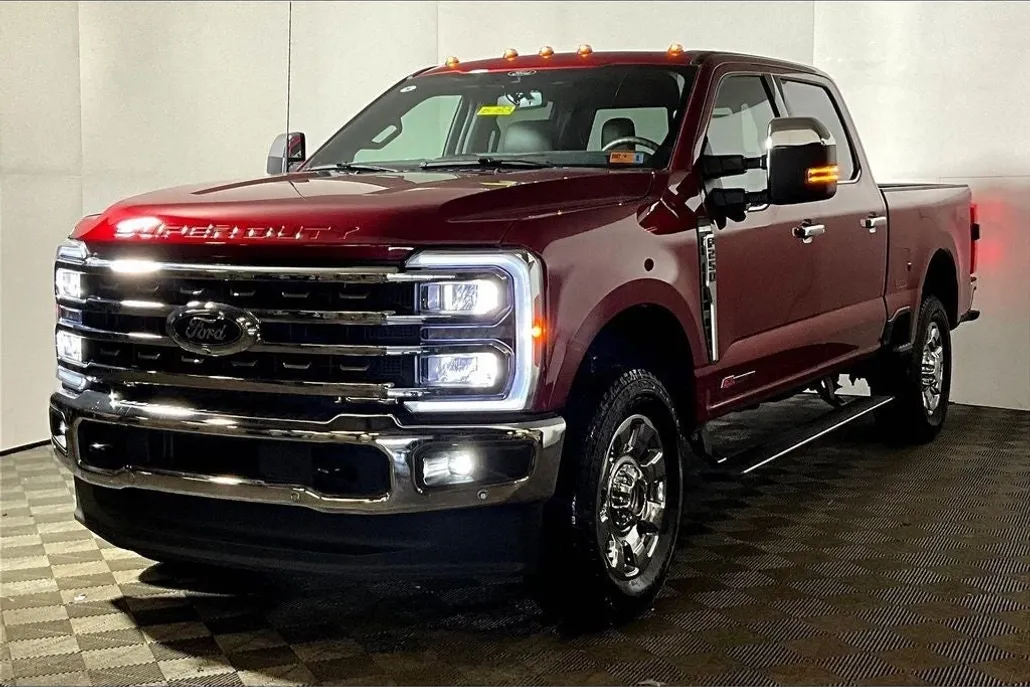 2025 Ford F-250 King Ranch photo 1