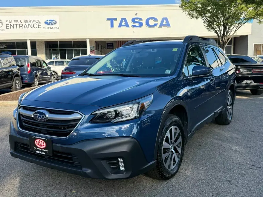 2022 Subaru Outback Premium photo 1