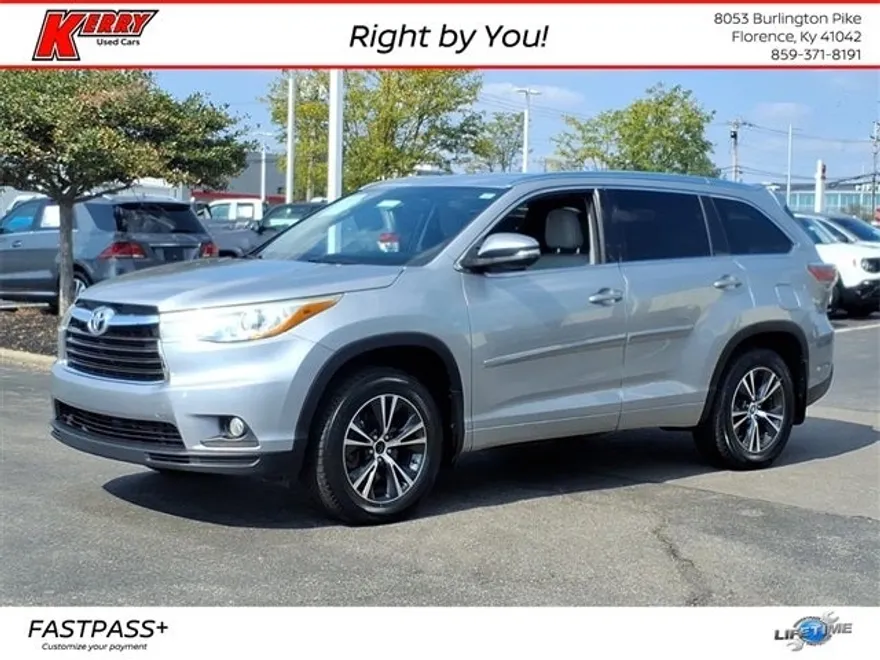 2016 Toyota Highlander XLE photo 1