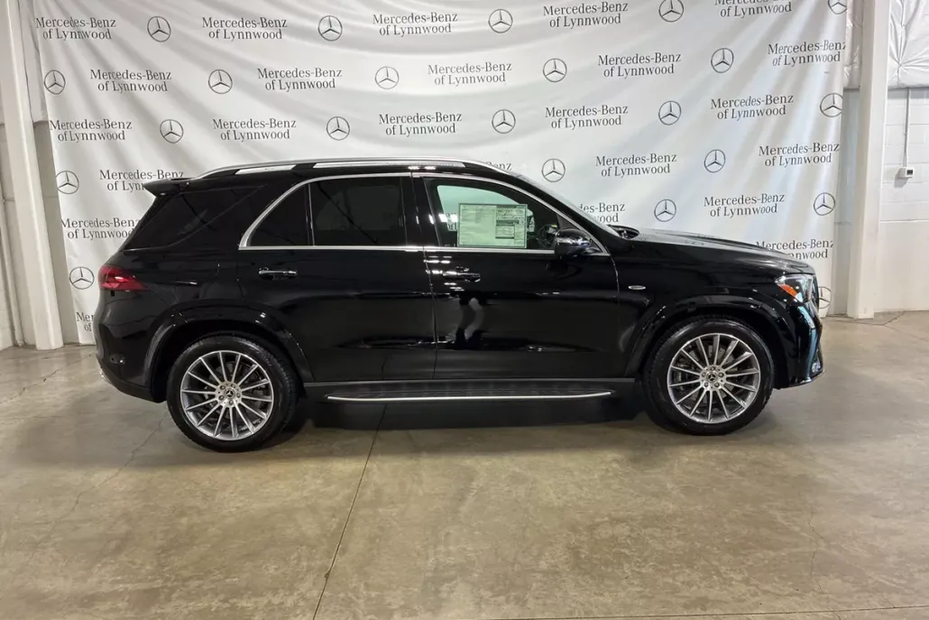 2025 Mercedes Benz GLE 450e 4MATIC photo 1