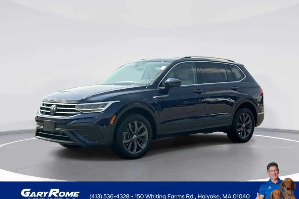 2023 Volkswagen Tiguan SE photo 1