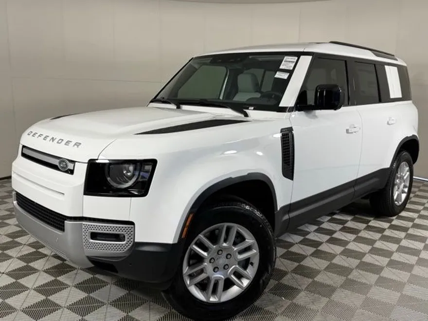 2025 Land Rover Defender 110 S photo 1