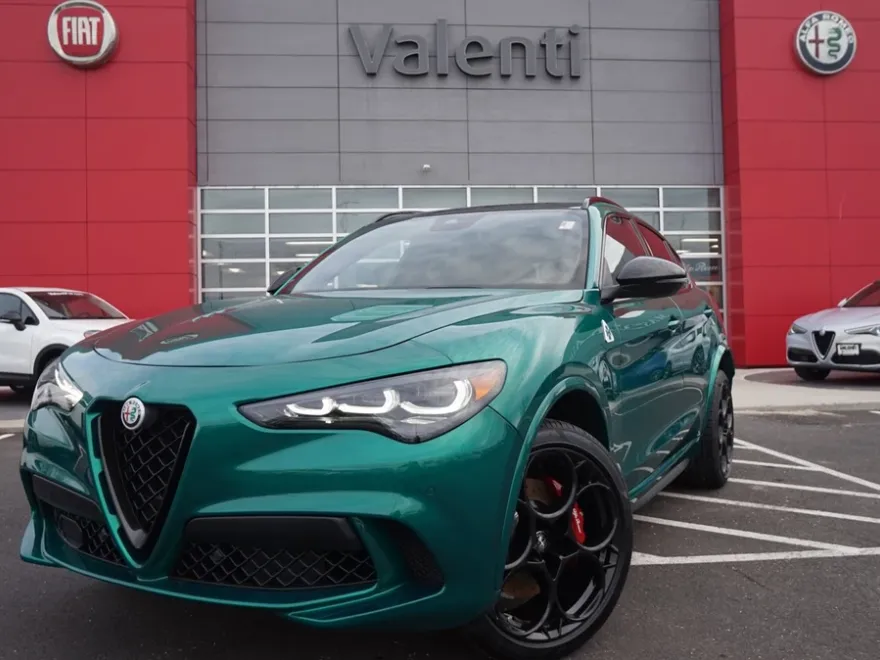 2024 Alfa Romeo Stelvio Quadrifoglio photo 1
