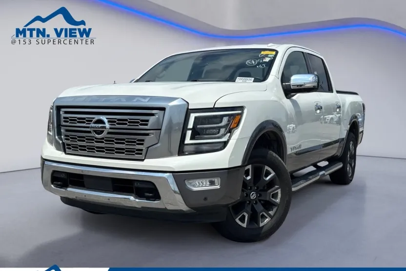 2021 Nissan Titan Platinum Reserve photo 1
