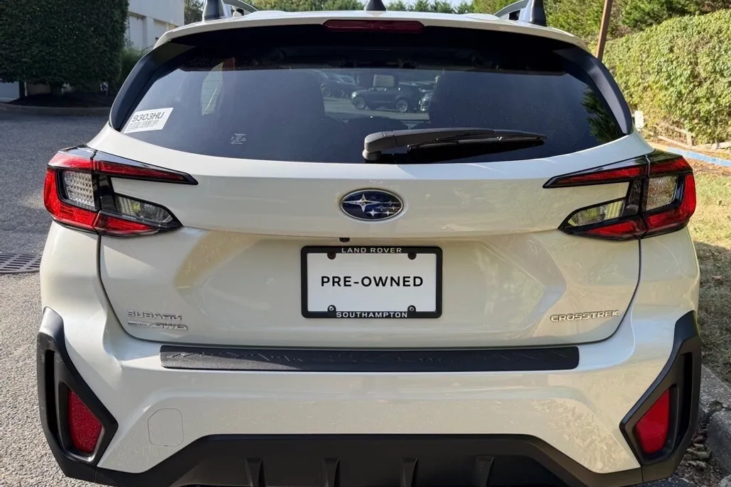 2024 Subaru Crosstrek Premium photo 1
