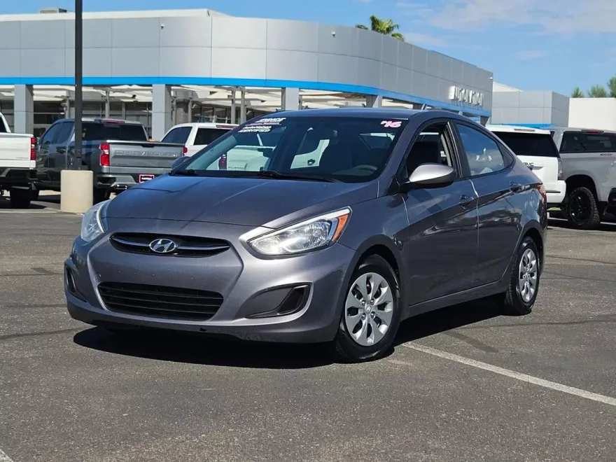 2016 Hyundai Accent SE photo 1