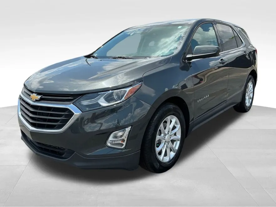 2020 Chevrolet Equinox LT photo 1