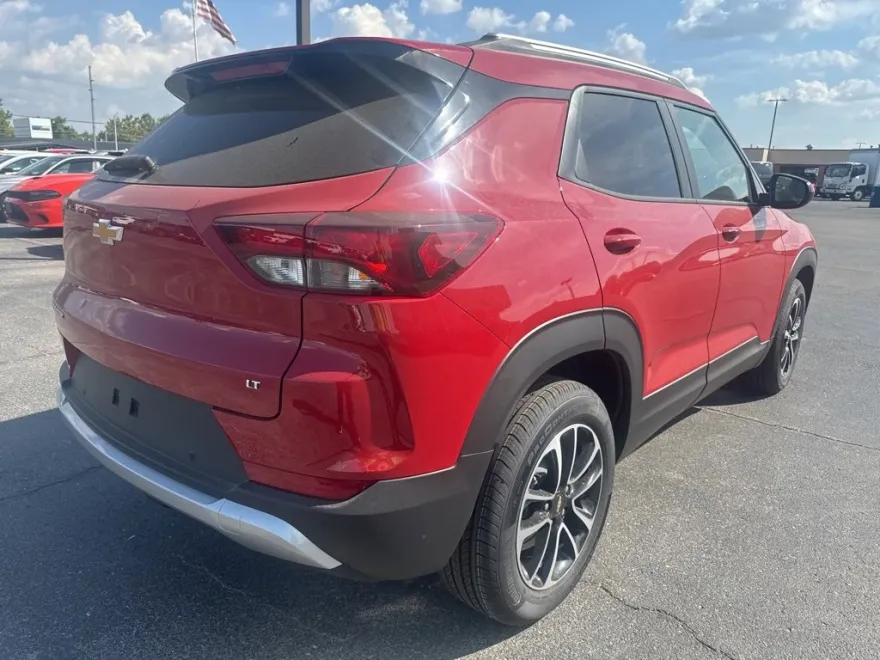 2026 Chevrolet Trailblazer LT photo 1