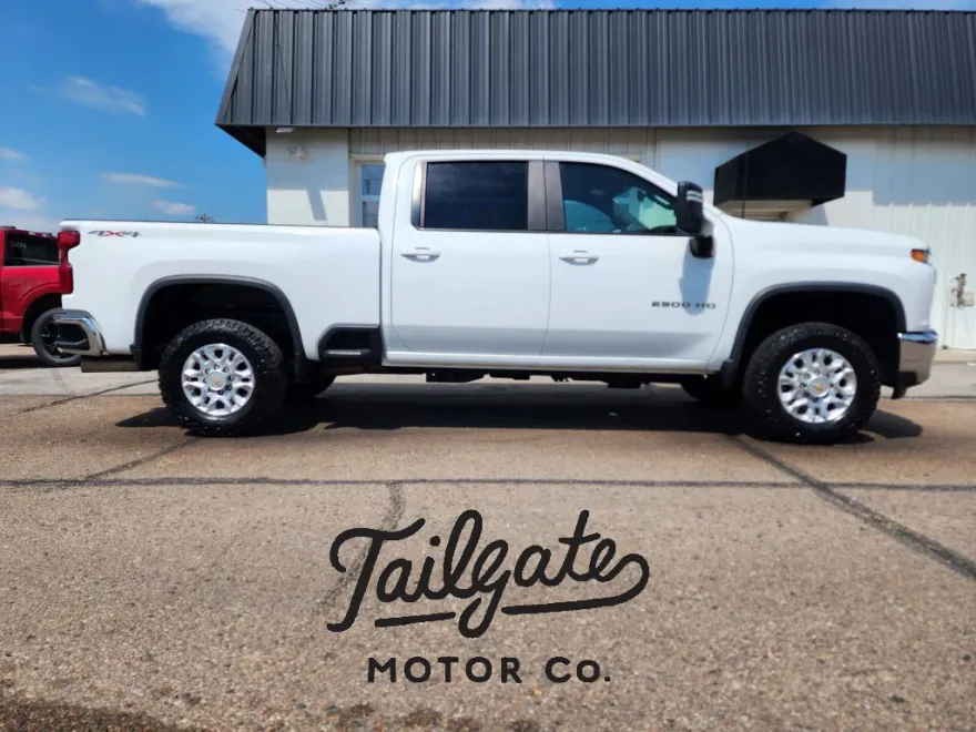 2021 Chevrolet Silverado 2500HD LT photo 1