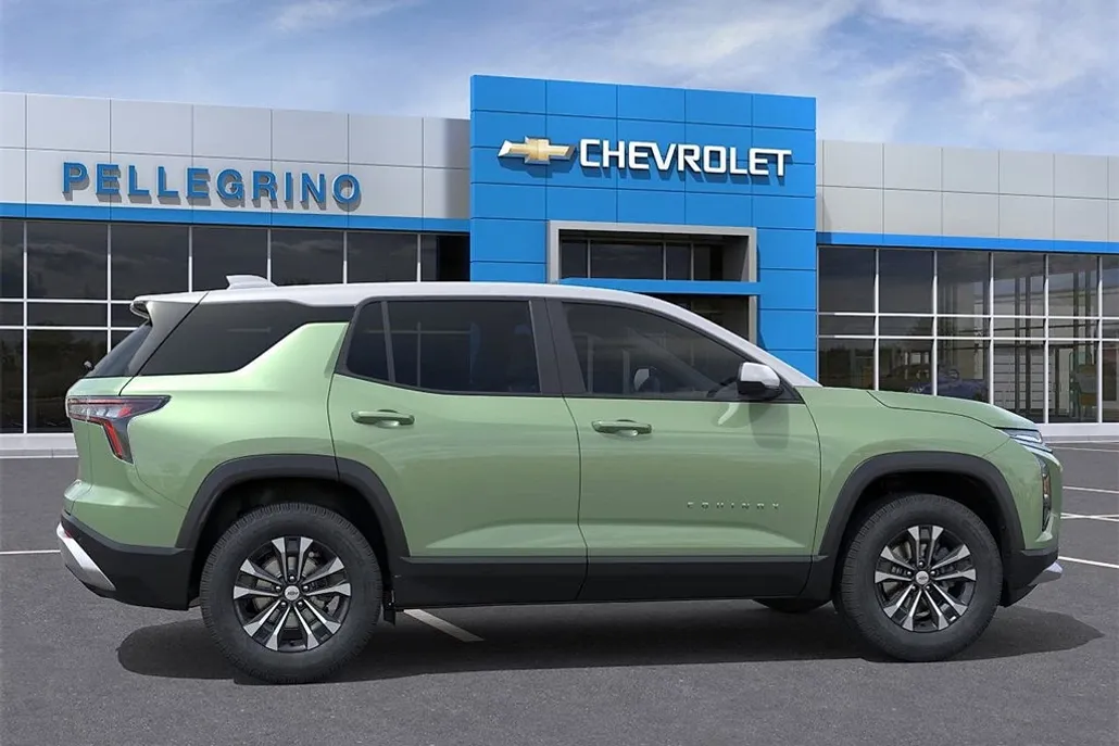 2026 Chevrolet Equinox LT photo 1