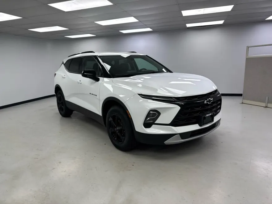 2024 Chevrolet Blazer 2LT photo 1