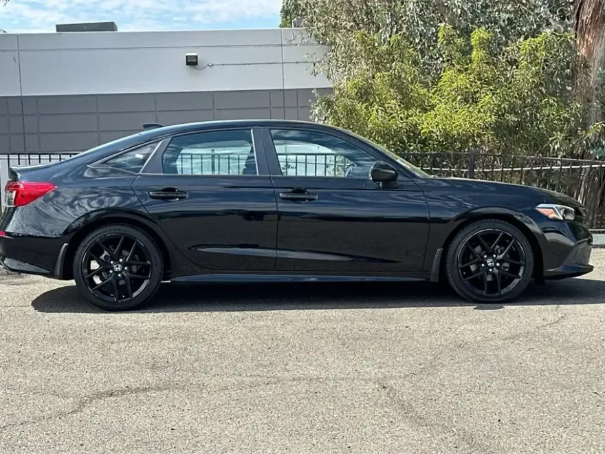 2023 Honda Civic Sport photo 1