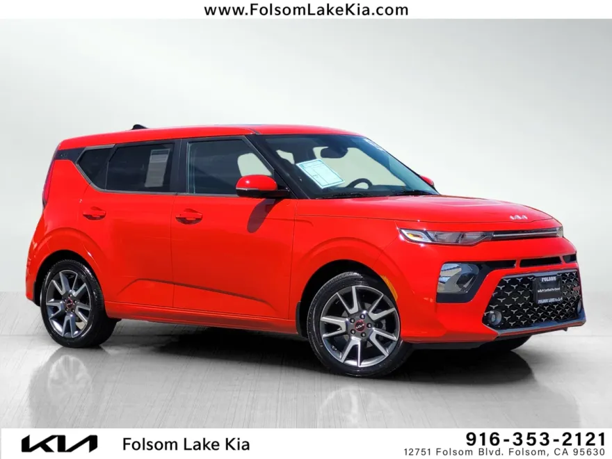 2022 Kia Soul GT-Line photo 1