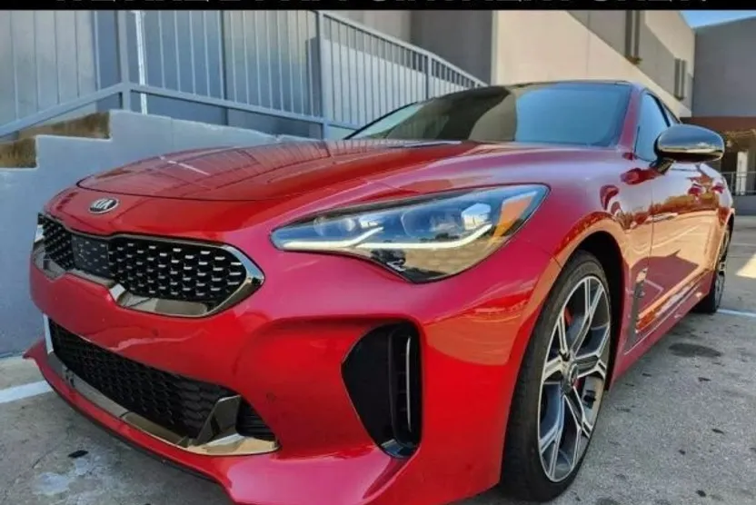 2018 Kia Stinger GT2 photo 1