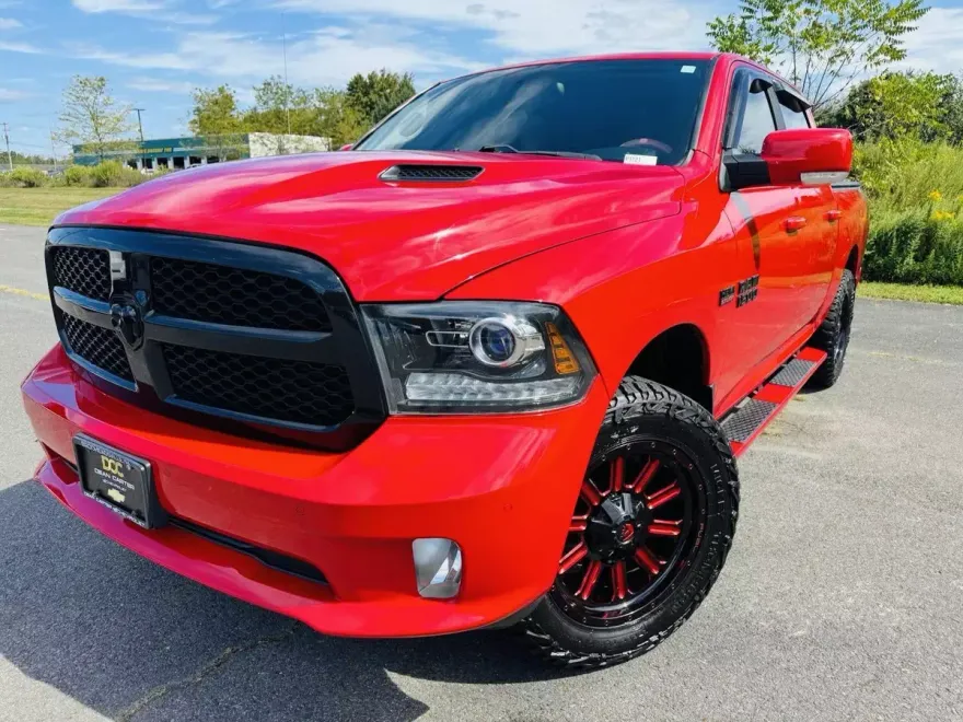 2018 Ram 1500 Sport photo 1