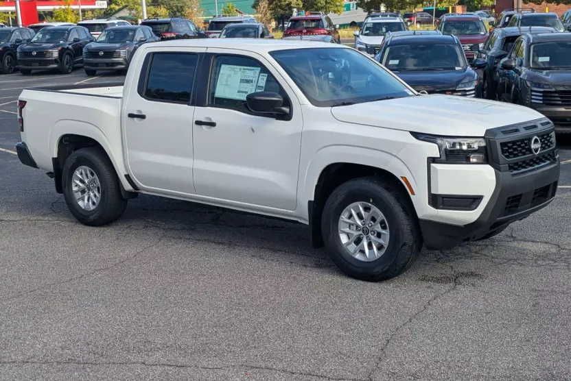2026 Nissan Frontier S photo 1