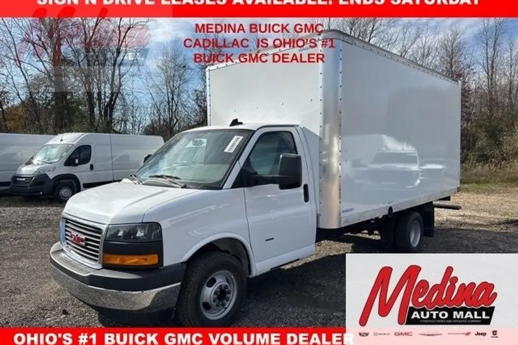 2024 Gmc Savana 3500 Cutaway photo 1