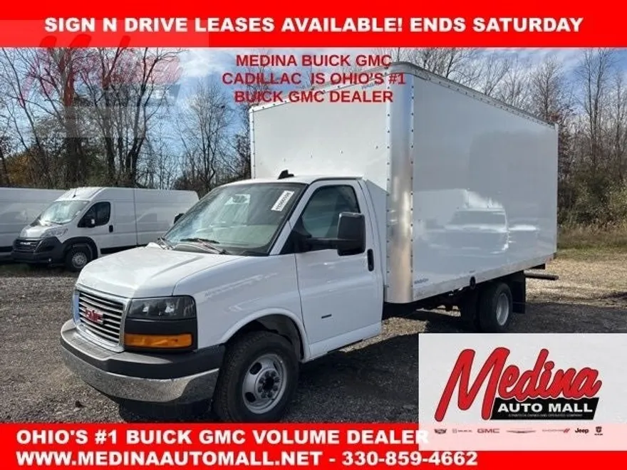 2024 Gmc Savana 3500 Cutaway photo 1