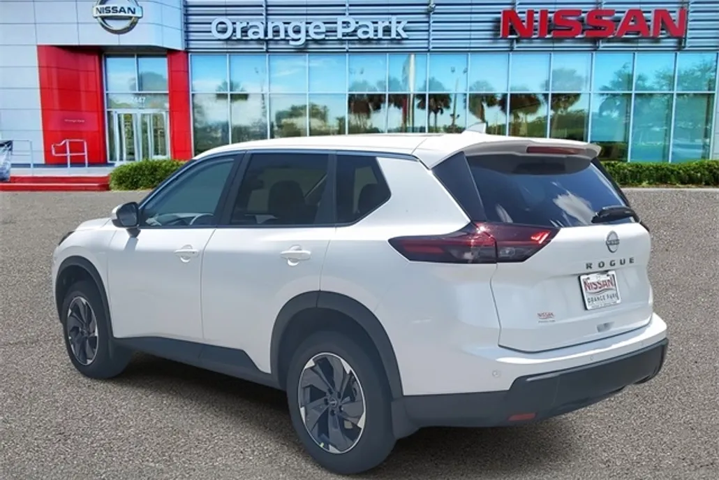 2026 Nissan Rogue SV photo 1