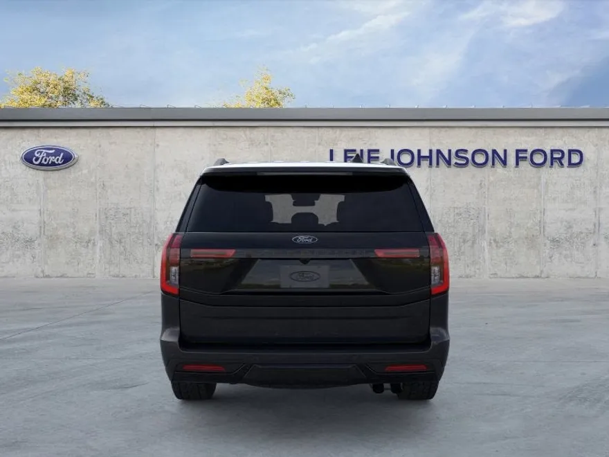 2025 Ford Expedition photo 1