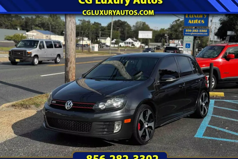 2011 Volkswagen Golf GTI photo 1