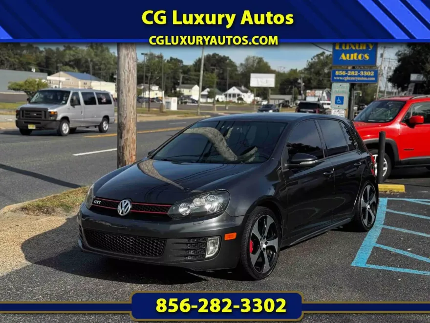 2011 Volkswagen Golf GTI photo 1