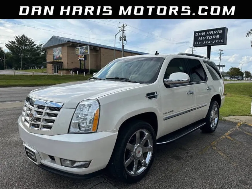2012 Cadillac Escalade Luxury photo 1